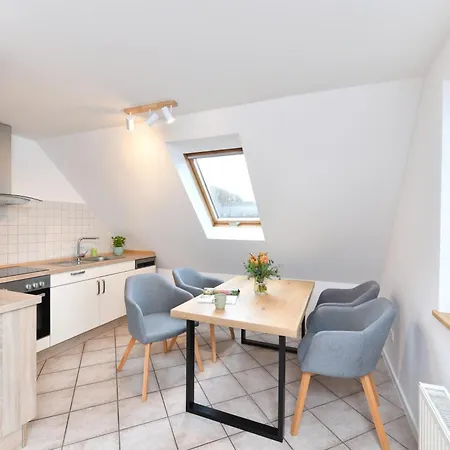 Am Altenlinderstall *