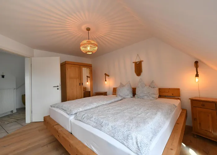 Am Altenlinderstall לינדלאר